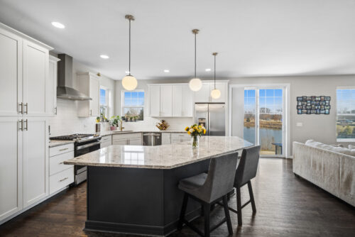 142 Roman Lane, Hawthorn Woods, IL