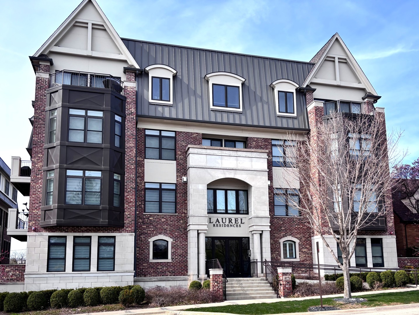 815 Laurel Avenue #403, Highland Park, IL