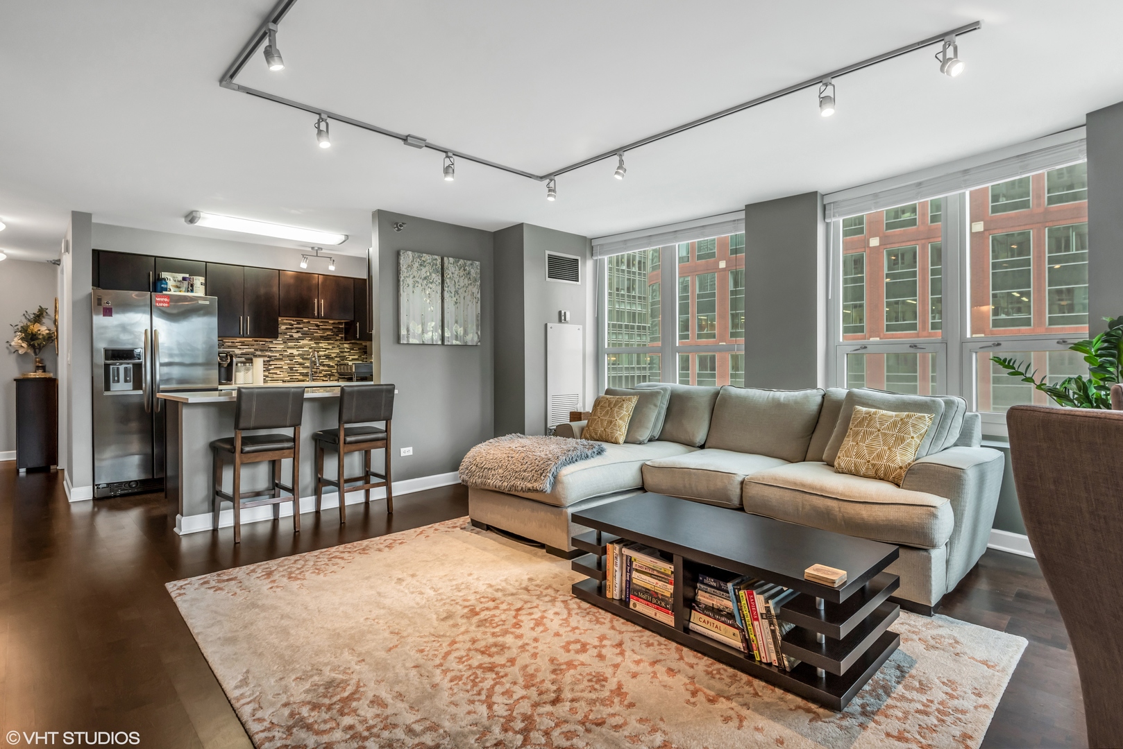 345 N La Salle Drive #701, Chicago, IL