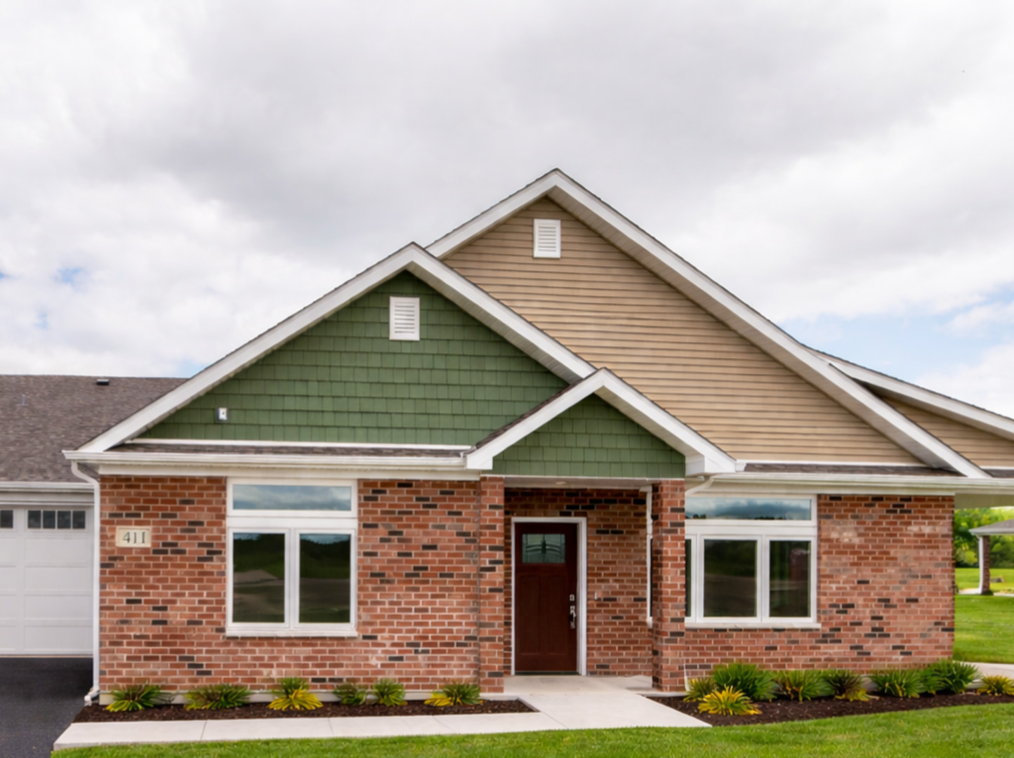 411 Stearn Drive #411, Genoa, IL