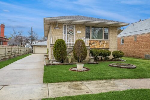 4230 Prairie Avenue, Brookfield, IL