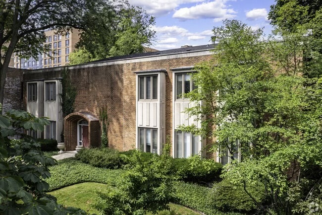1930 Sherman Avenue #1S, Evanston, IL