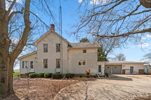 15555 McGirr Road, Hinckley, IL