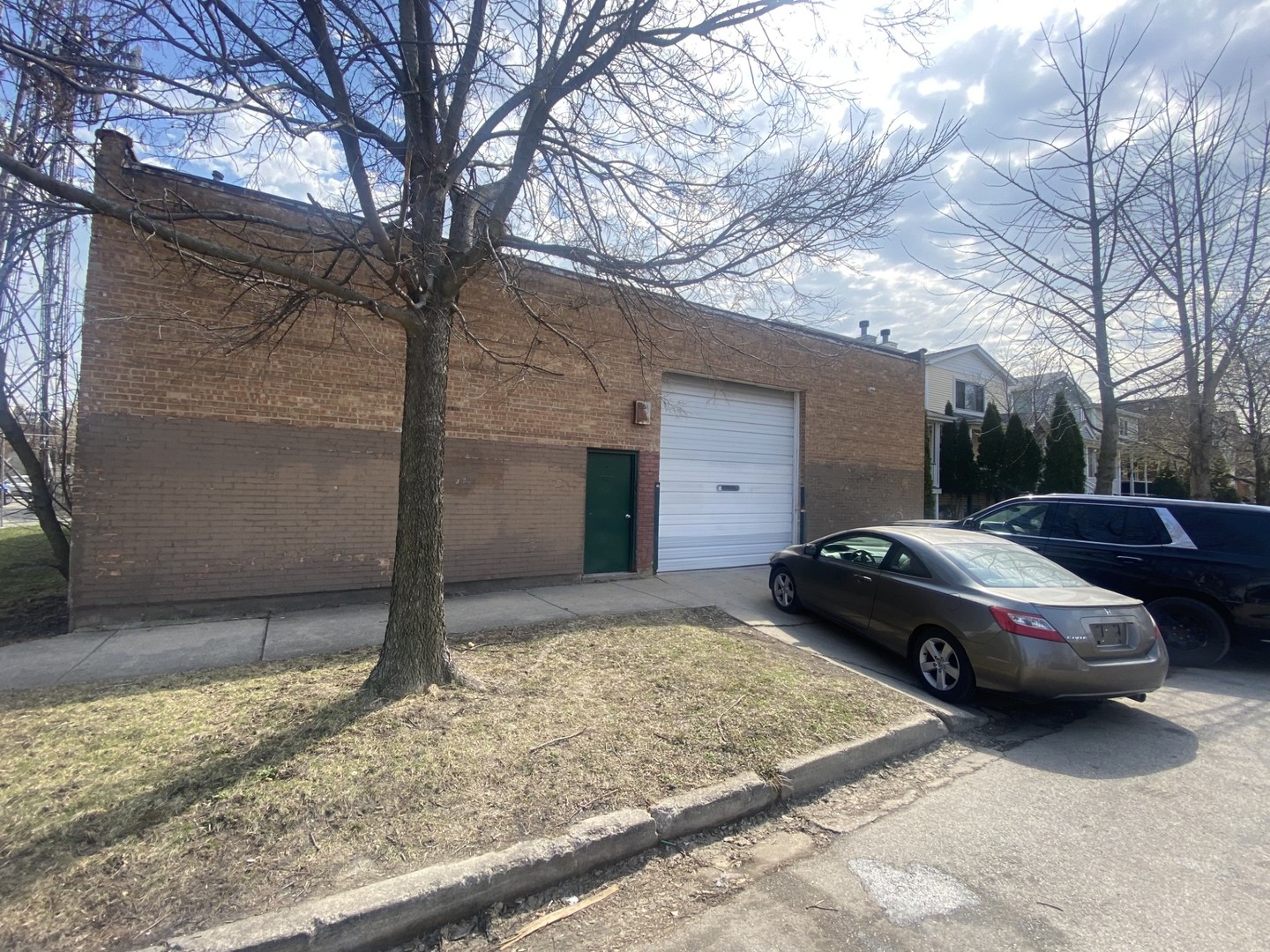 3452 N Elston Avenue, Chicago, IL