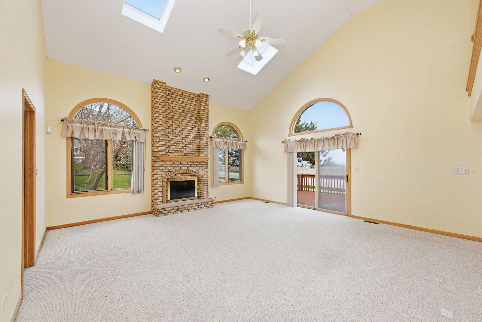 7746 Northfield Lane, Tinley Park, IL