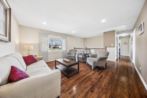 1660 JEFFERSON Road, Hoffman Estates, IL