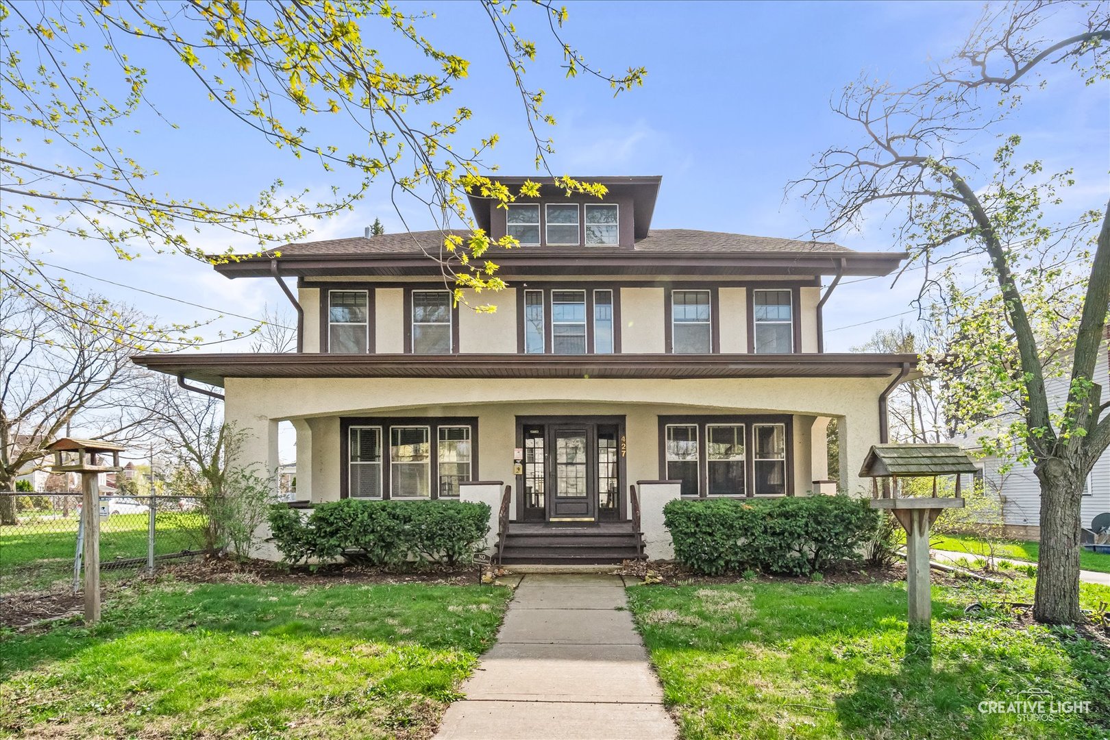 427 E Benton Street, Aurora, IL