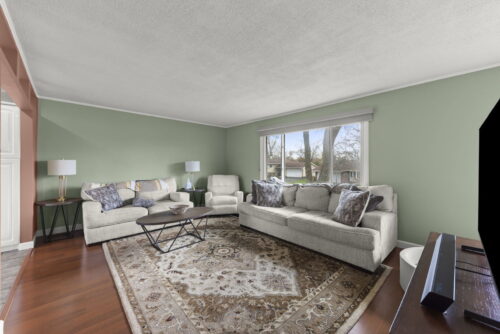 2508 Stonewall Avenue, Woodridge, IL