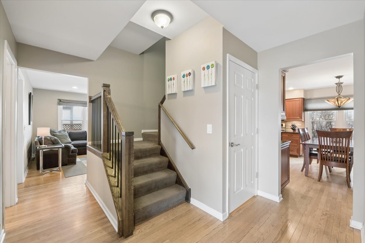 405 Caren Drive, Buffalo Grove, IL