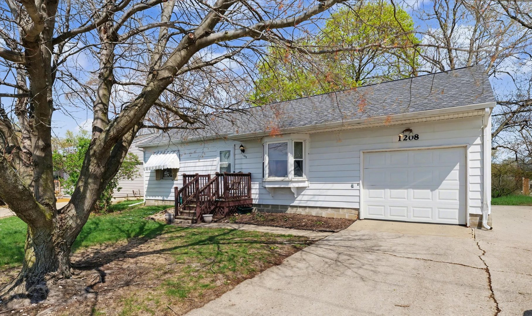 1208 S Duncan Road, Champaign, IL