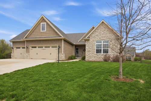 1204 Ashford Court, Mahomet, IL