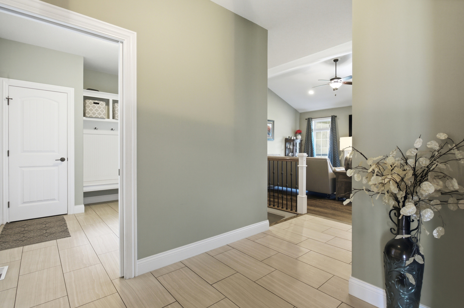 1204 Ashford Court, Mahomet, IL