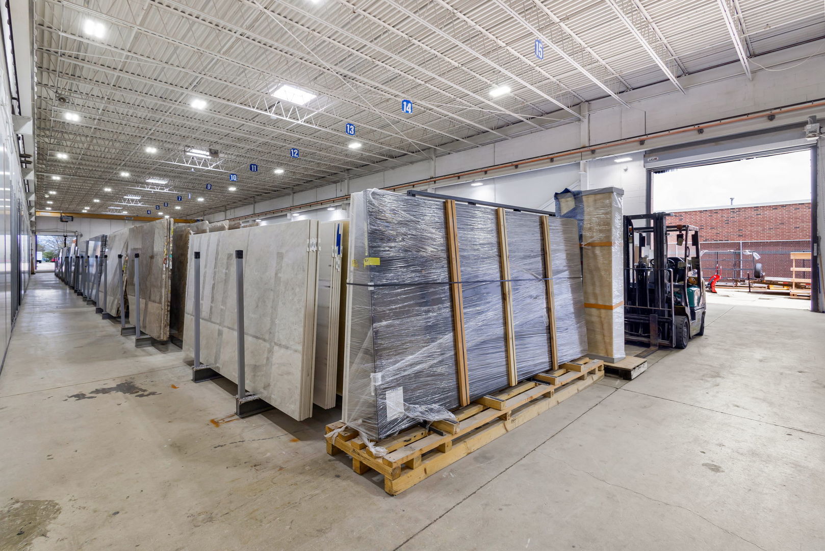 999 Confidential, Glendale Heights, IL