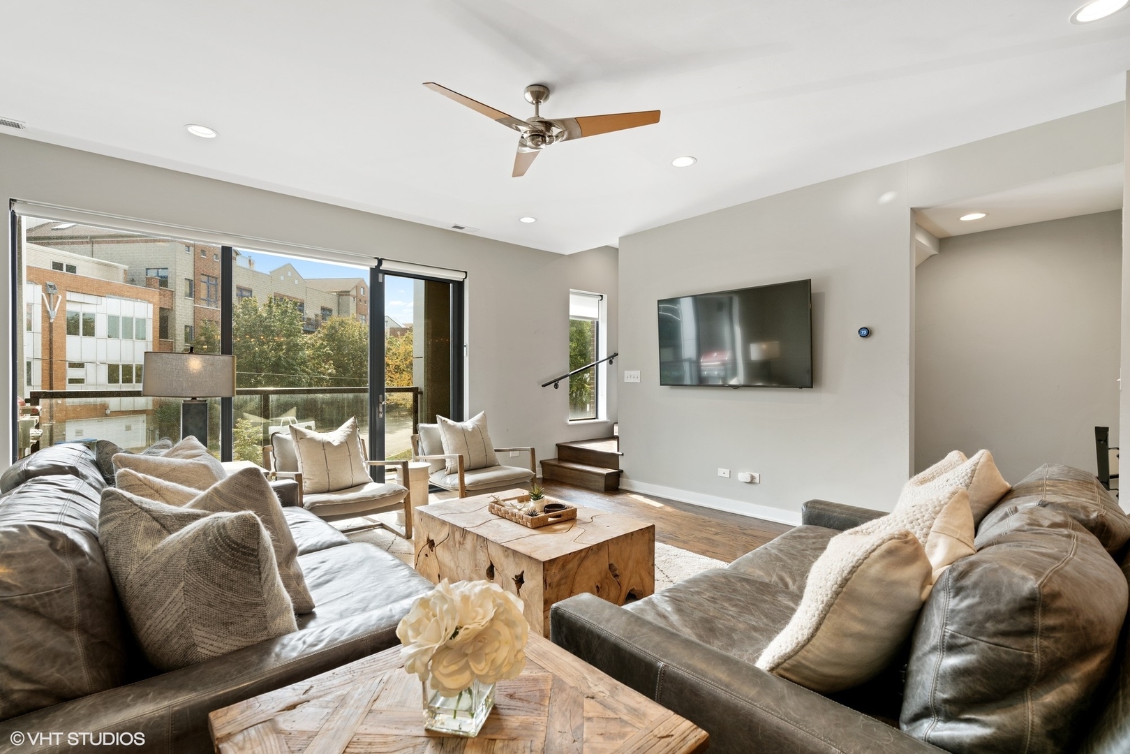 1749 N Winnebago Avenue, Chicago, IL