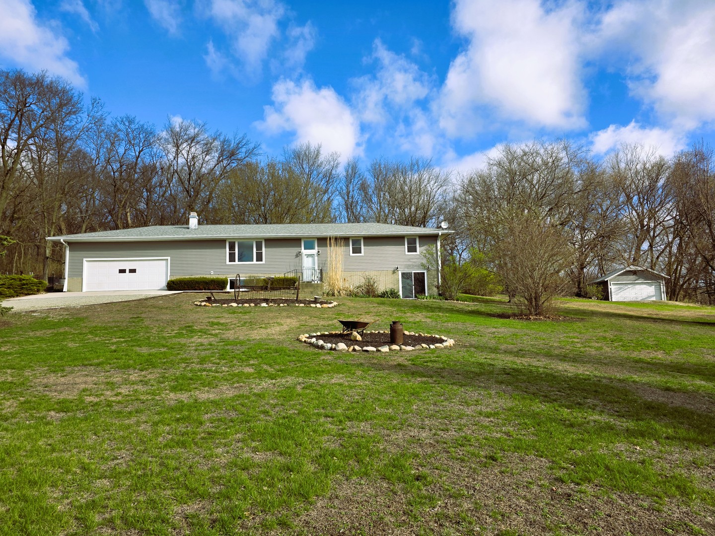 15510 Lomax Road, Prophetstown, IL