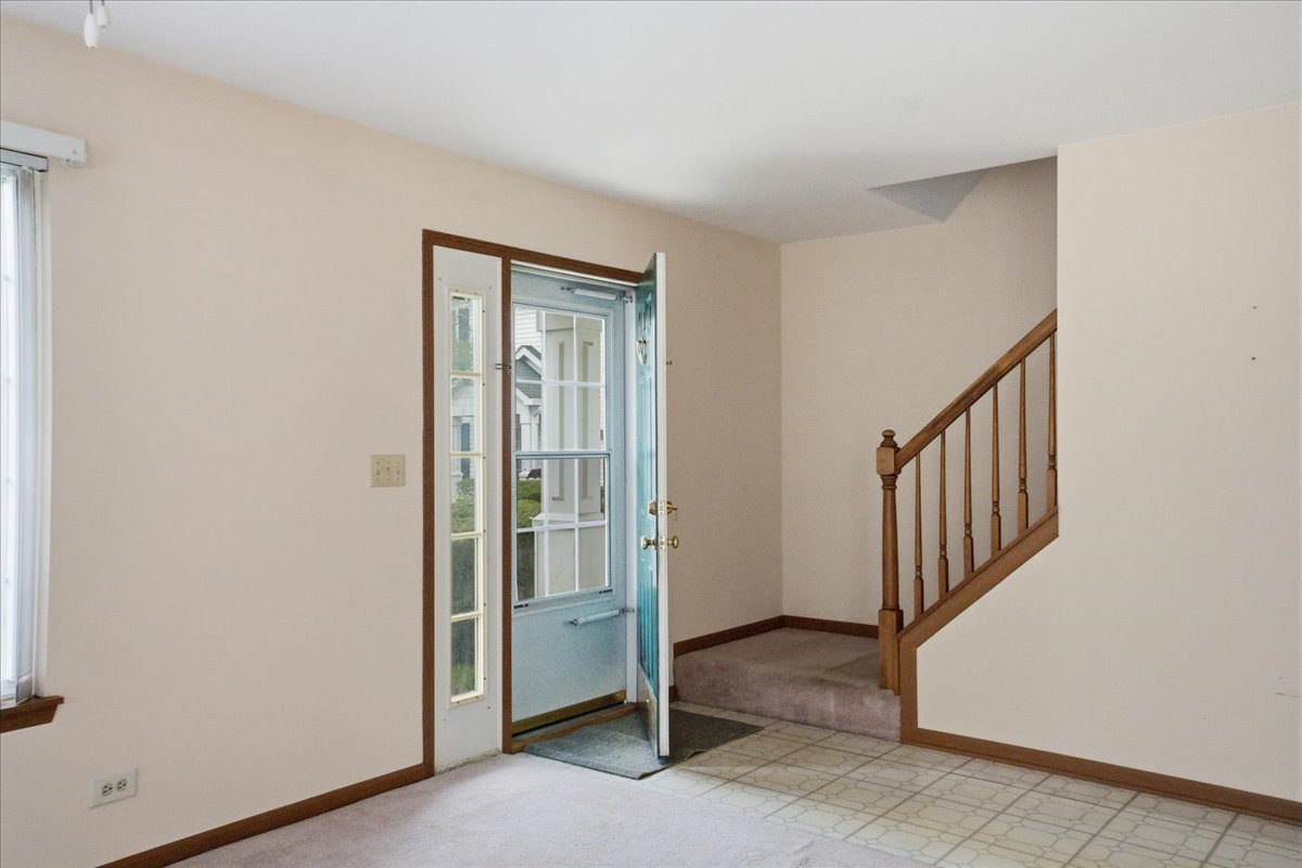 682 Fieldcrest Drive #A, South Elgin, IL