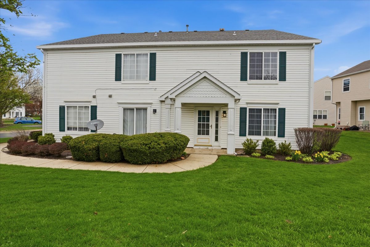 682 Fieldcrest Drive #A, South Elgin, IL