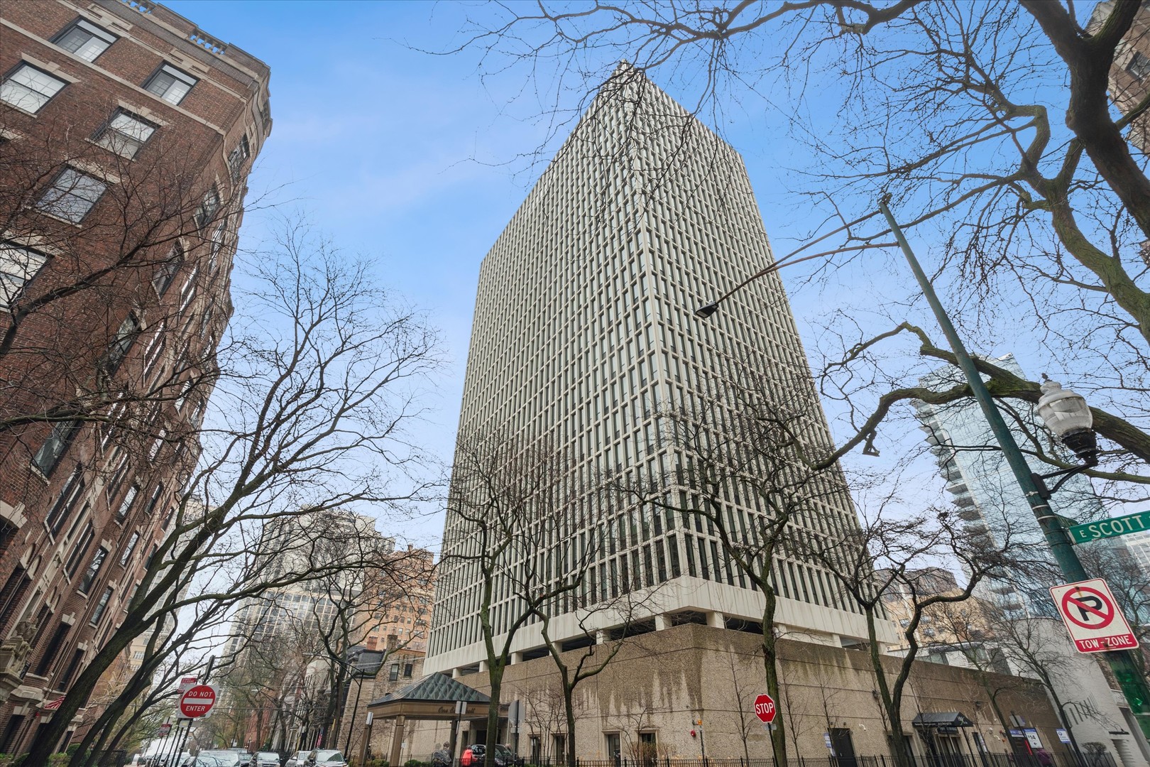 1 E Scott Street #1112, Chicago, IL