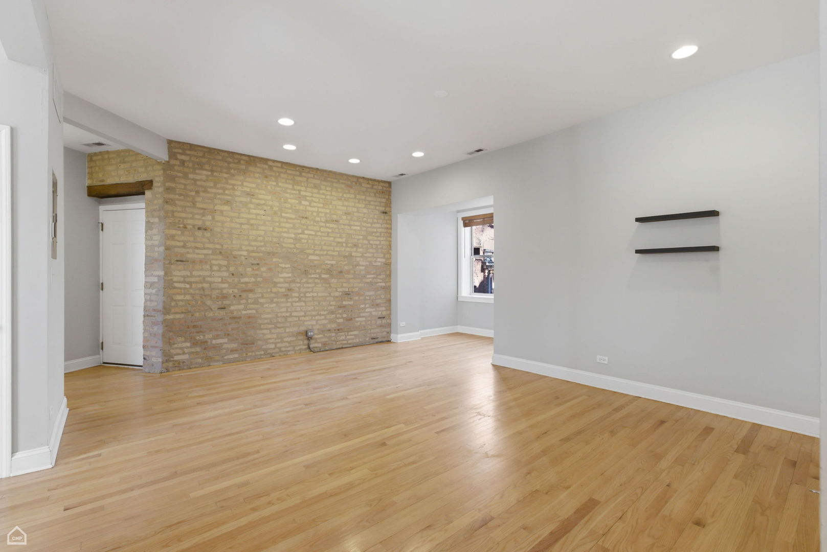 4444 N Beacon Street #1, Chicago, IL