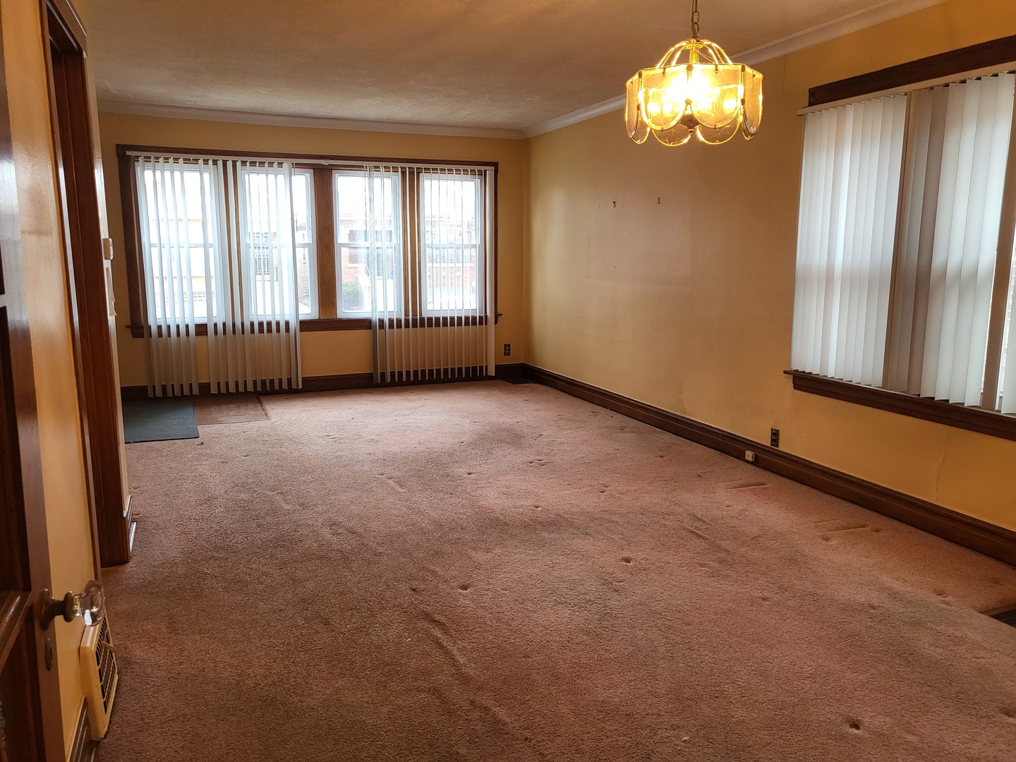 1922 Wisconsin Avenue, Berwyn, IL