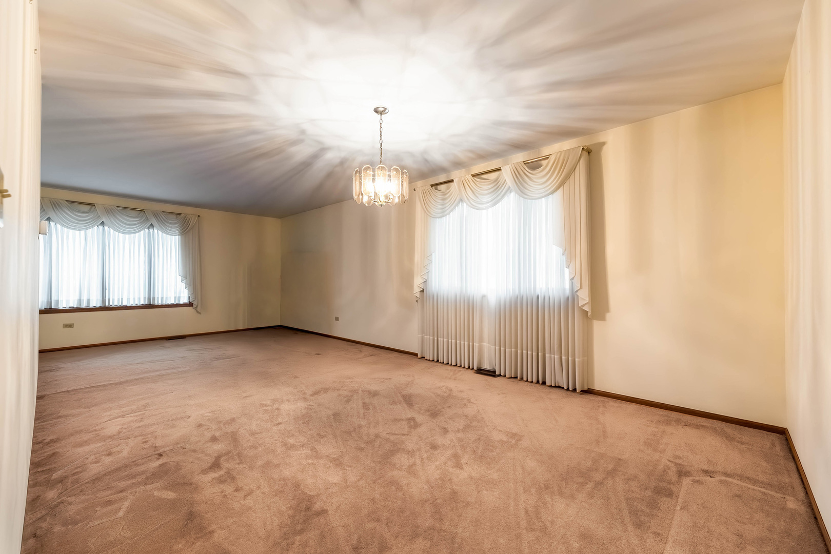 8847 Meade Avenue, Oak Lawn, IL