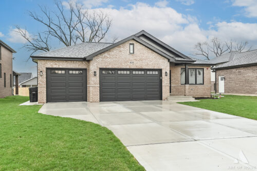8039 S 85th Court, Justice, IL