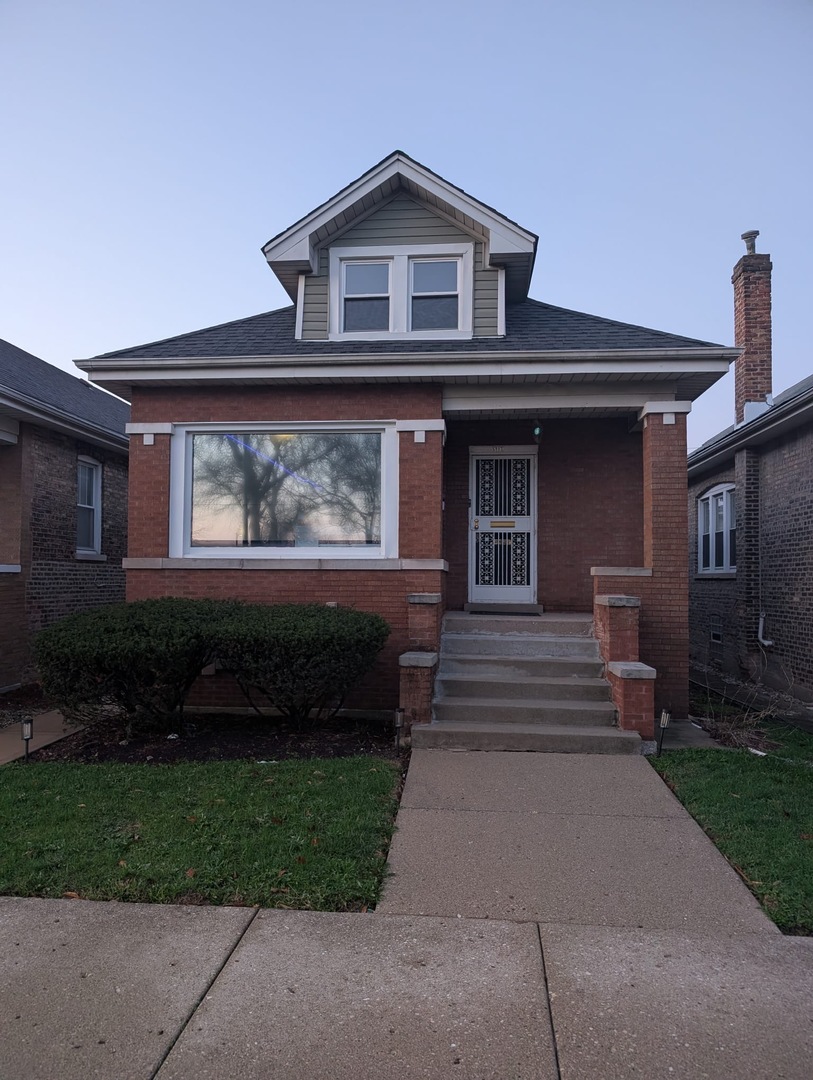 5111 W Potomac Avenue, Chicago, IL