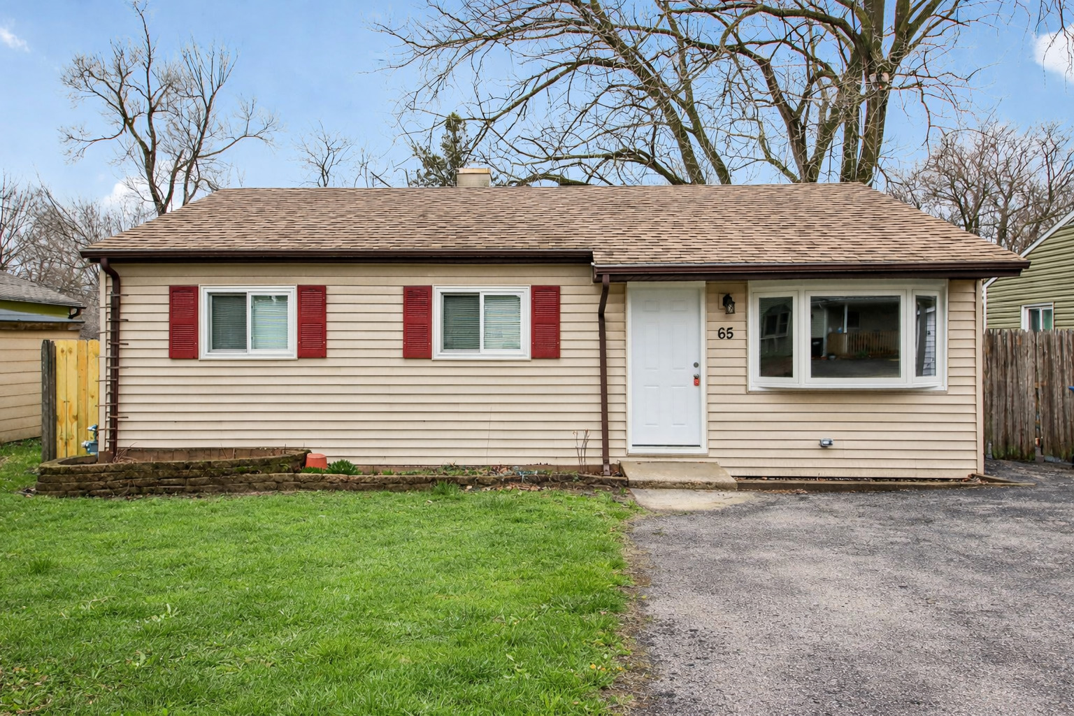 65 Della Street, Crystal Lake, IL