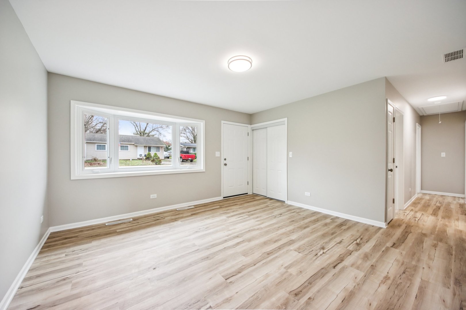 65 Della Street, Crystal Lake, IL