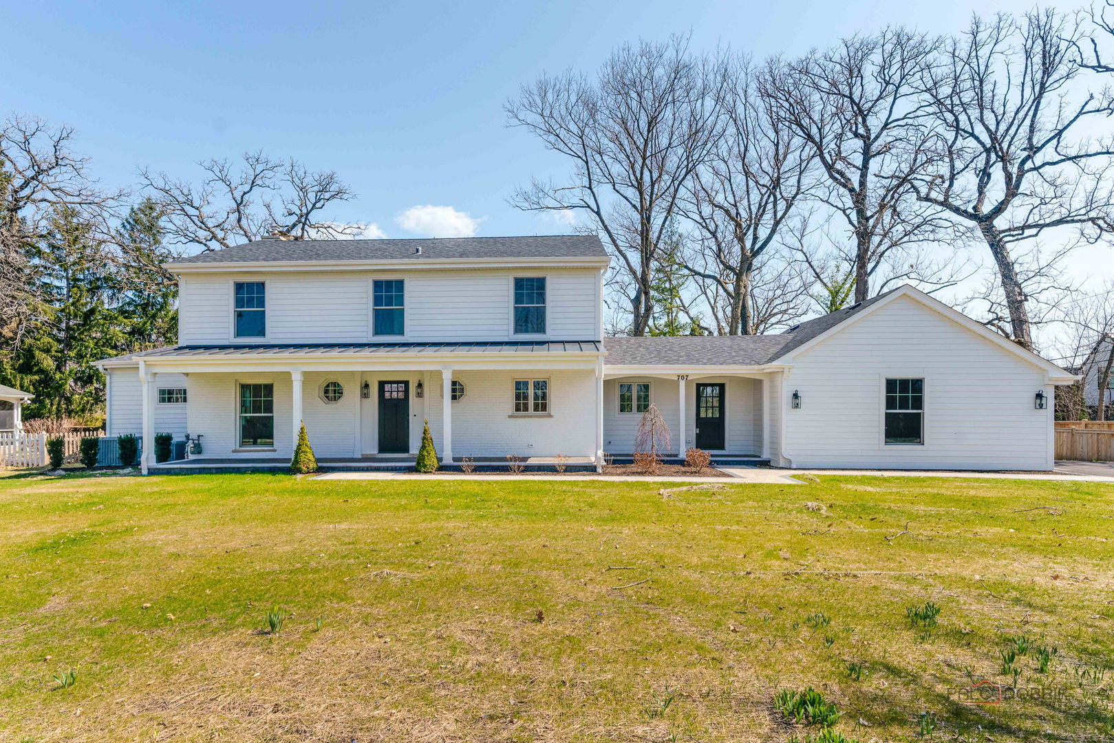 707 Brierhill Road, Deerfield, IL