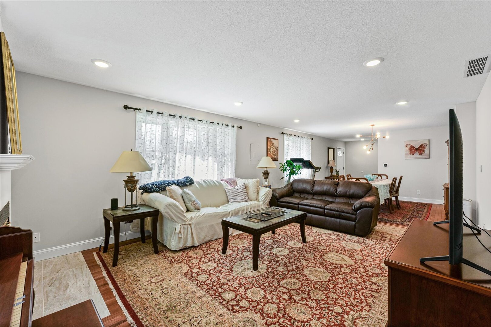910 Foley Avenue, Champaign, IL