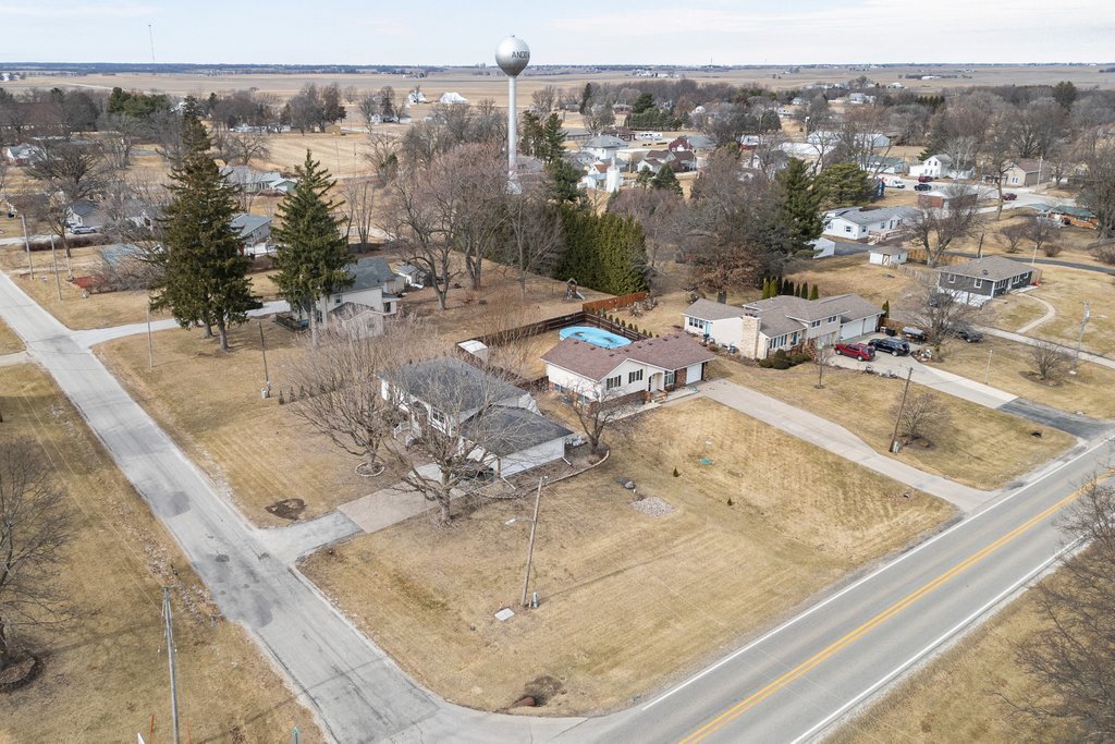 506 6TH Street, Andover, IL