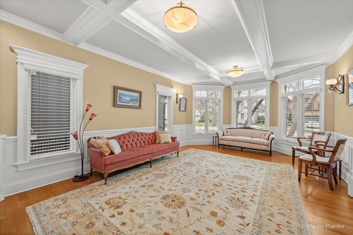 434 W Benton Avenue, Naperville, IL