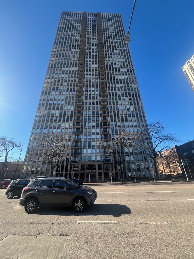 1660 N La Salle Drive #3208, Chicago, IL
