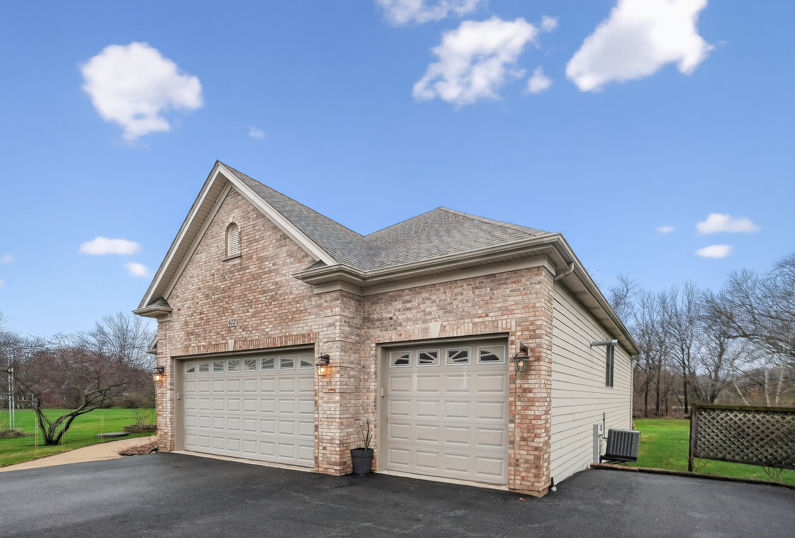 412 Rainbow Drive, Sleepy Hollow, IL