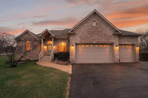 412 Rainbow Drive, Sleepy Hollow, IL