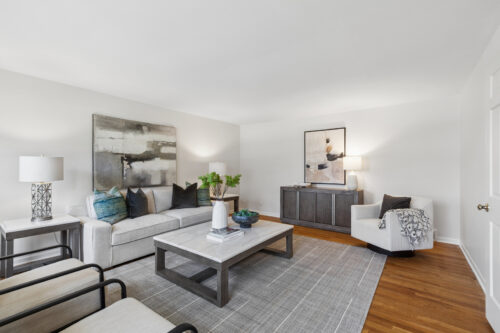 6S241 Concord Road, Naperville, IL