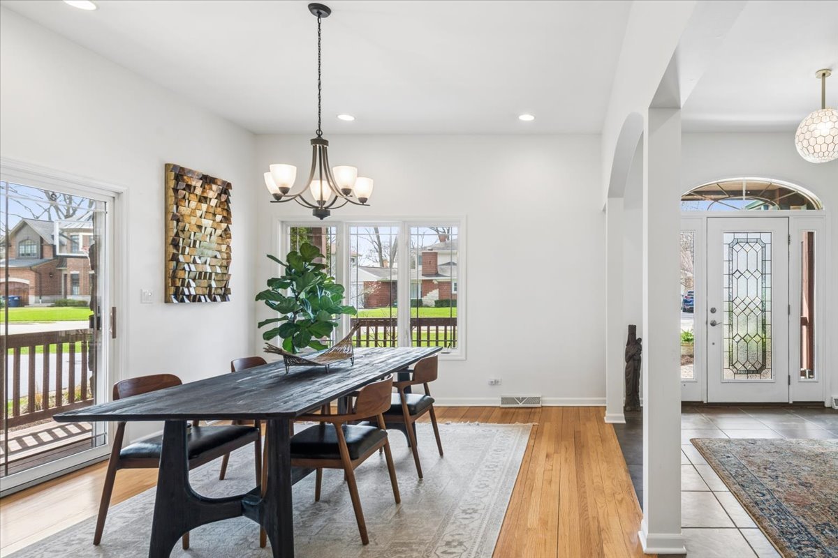 1311 Carlisle Place, Deerfield, IL