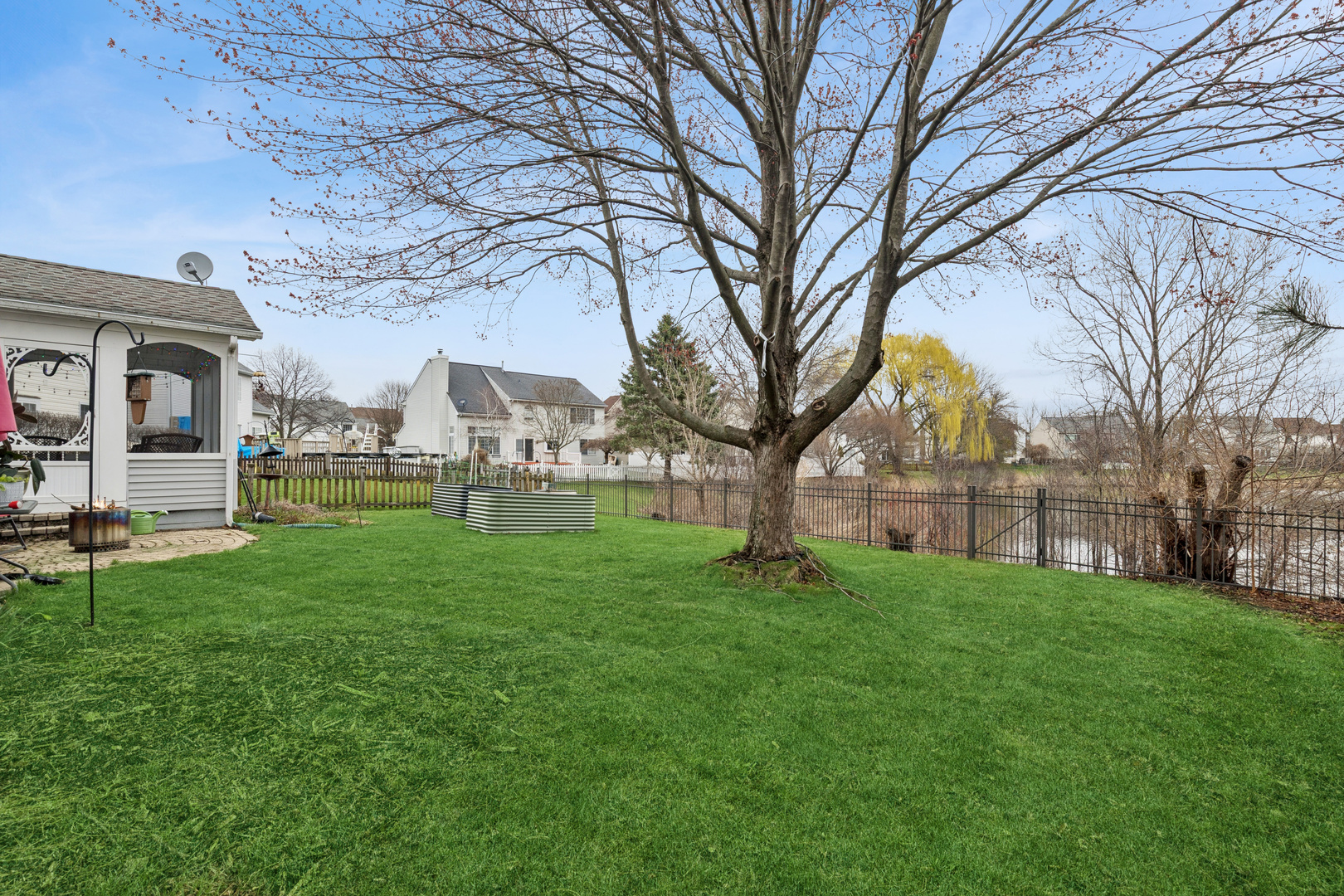 963 Tylerton Circle, Grayslake, IL