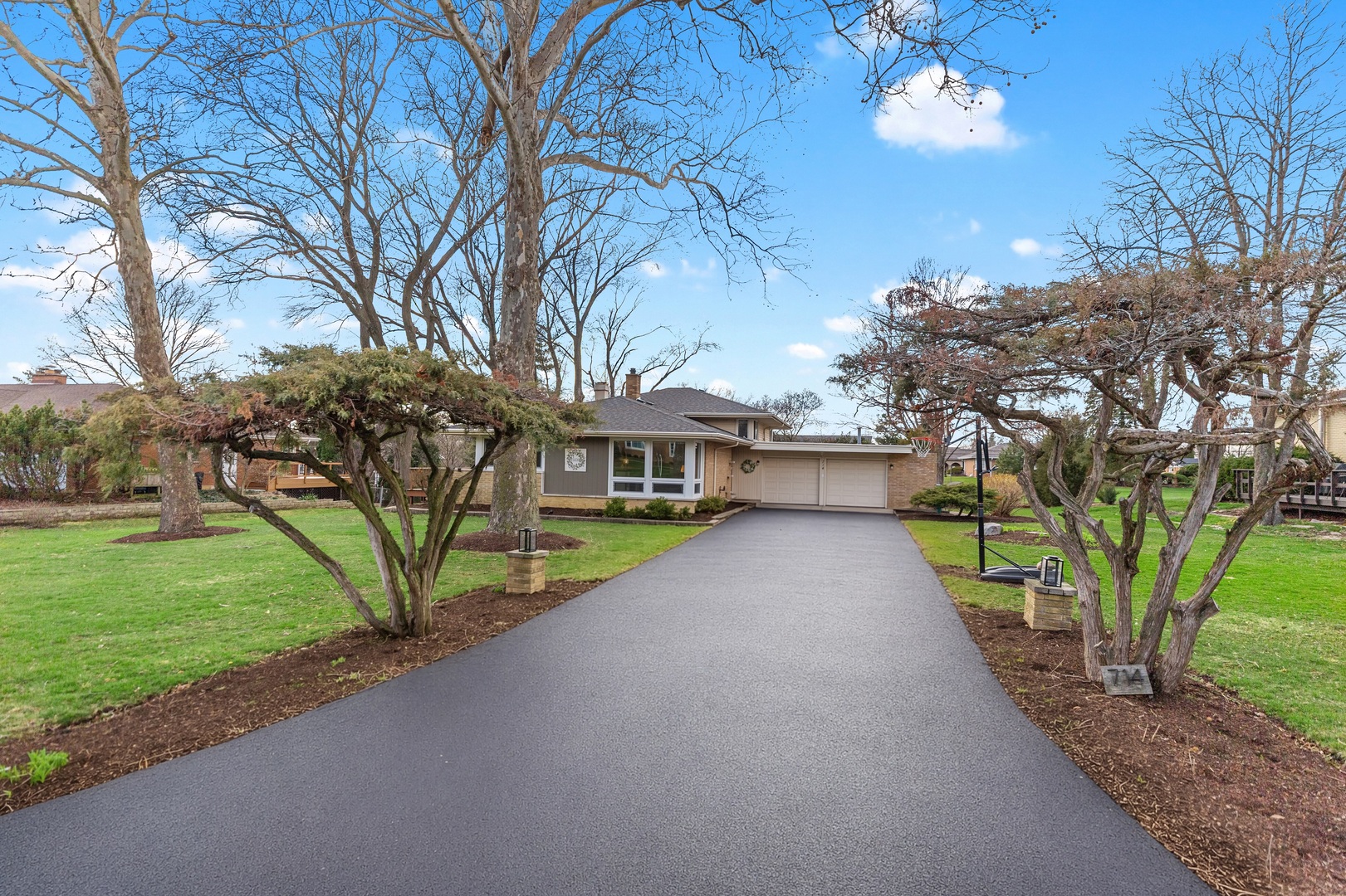 1S714 Westview Avenue, Lombard, IL