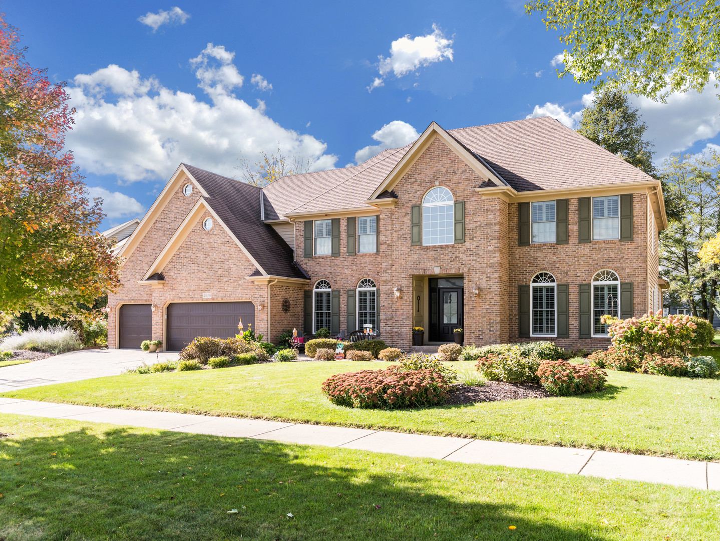 4029 Broadmoor Circle, Naperville, IL