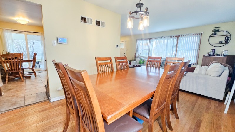 1339 Prince Drive, South Holland, IL