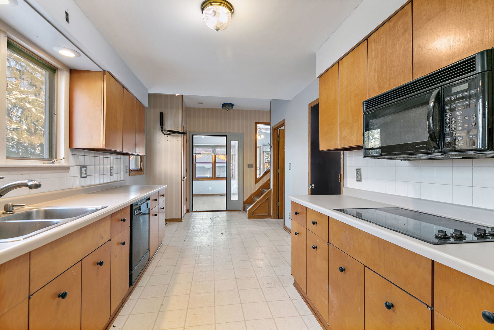 126 Park Avenue, DeKalb, IL