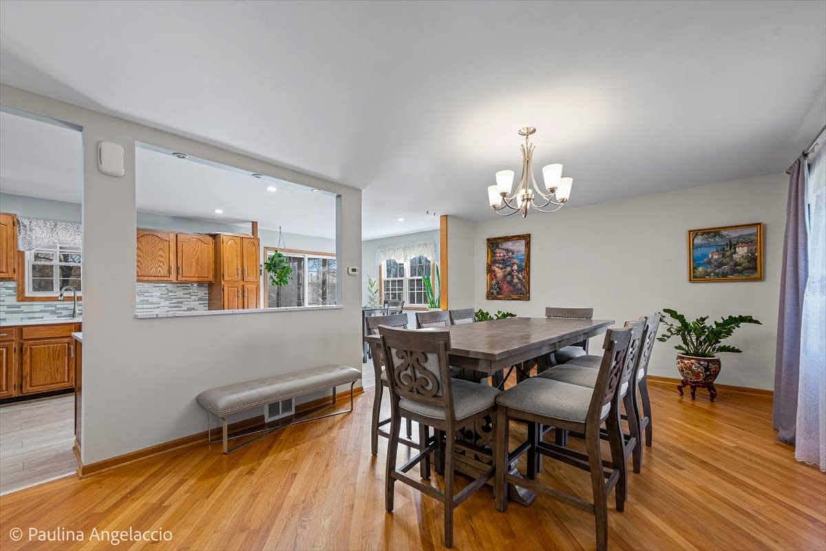 25225 N Virginia Avenue, Lake Zurich, IL