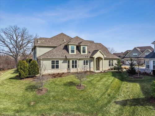 33 Woodland Trail, Lincolnshire, IL