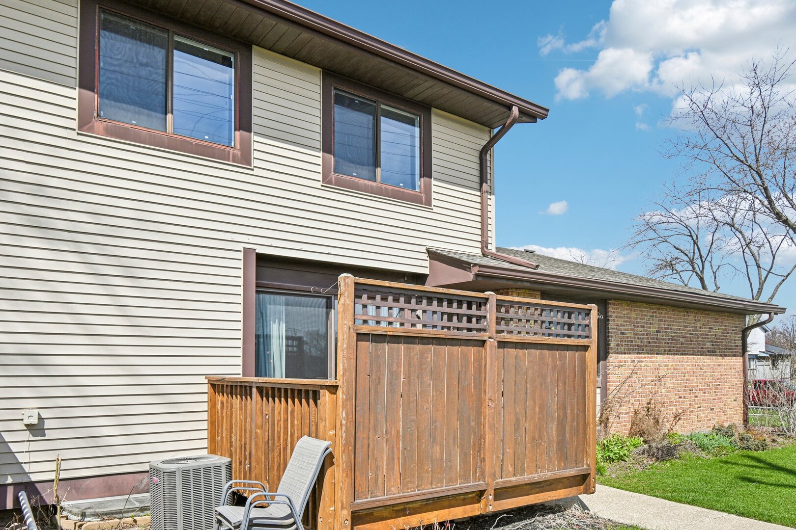 8338 Portsmouth Drive #B, Darien, IL