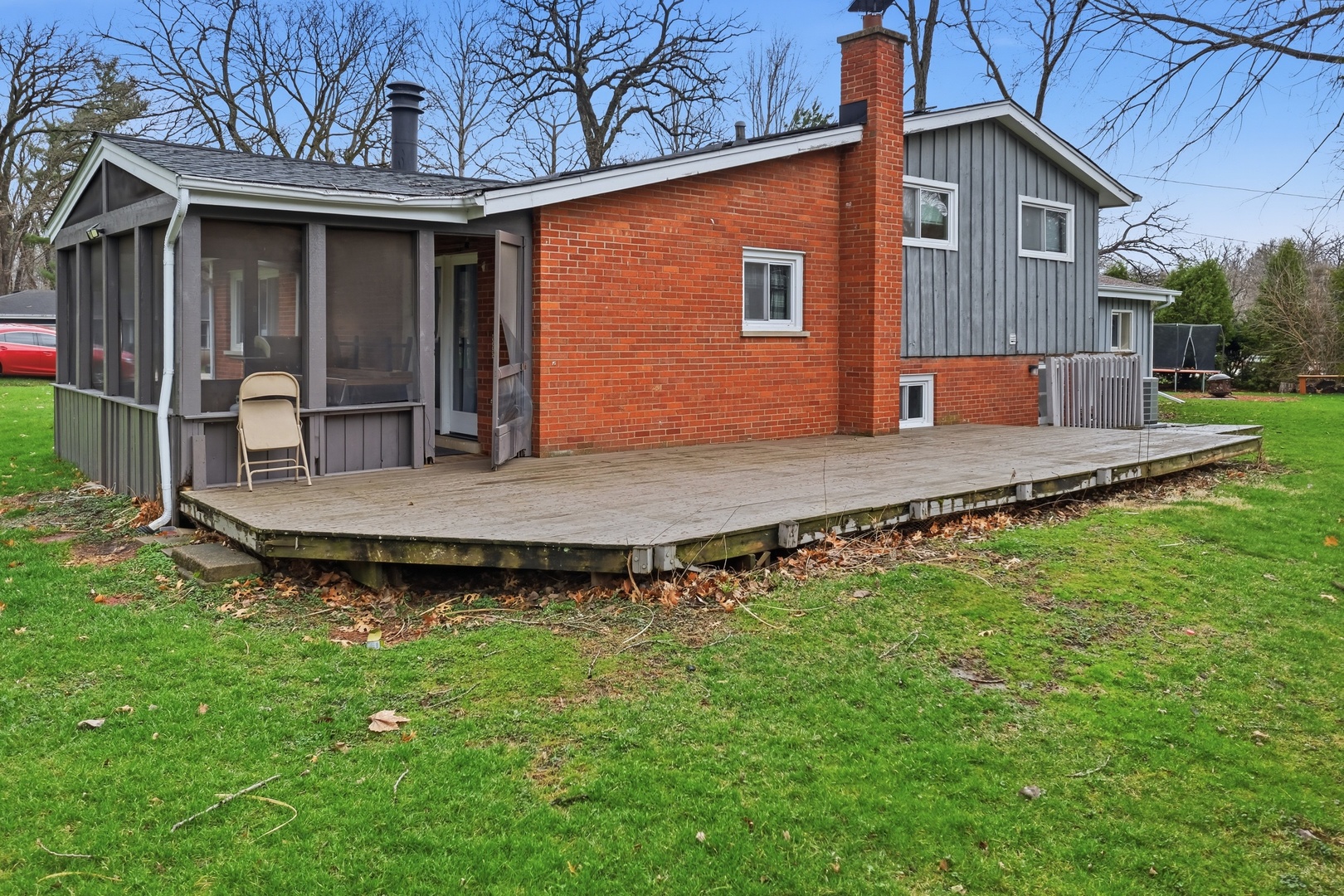 3N539 Woodland Avenue, West Chicago, IL
