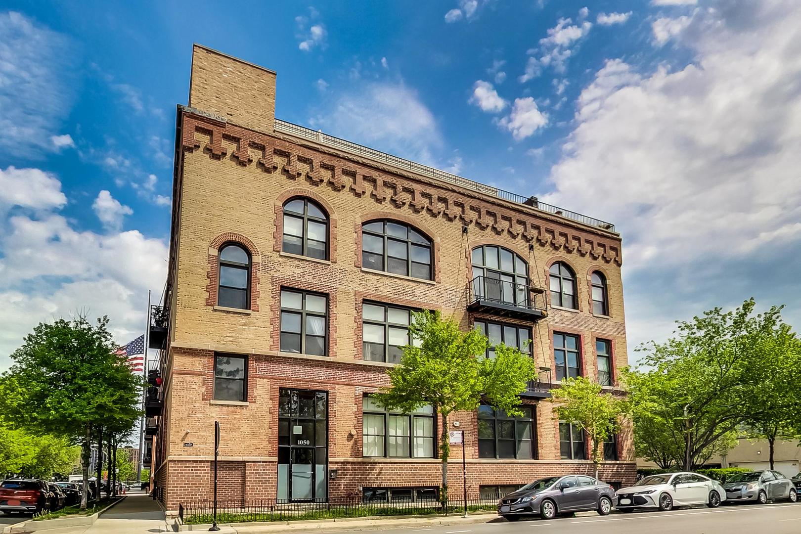 1050 W Hubbard Street #1B, Chicago, IL