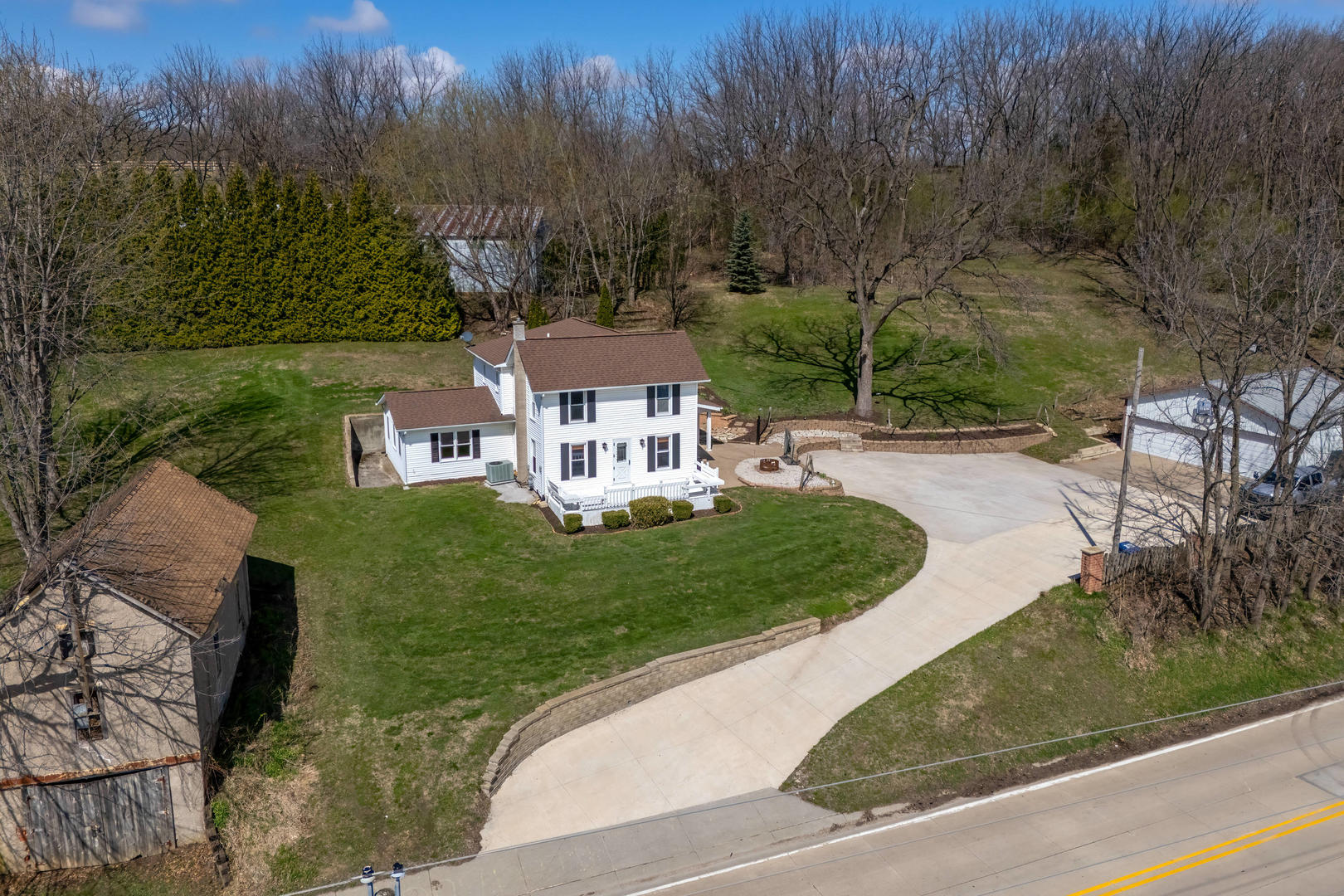 6400 Valley Drive, Bettendorf, IA