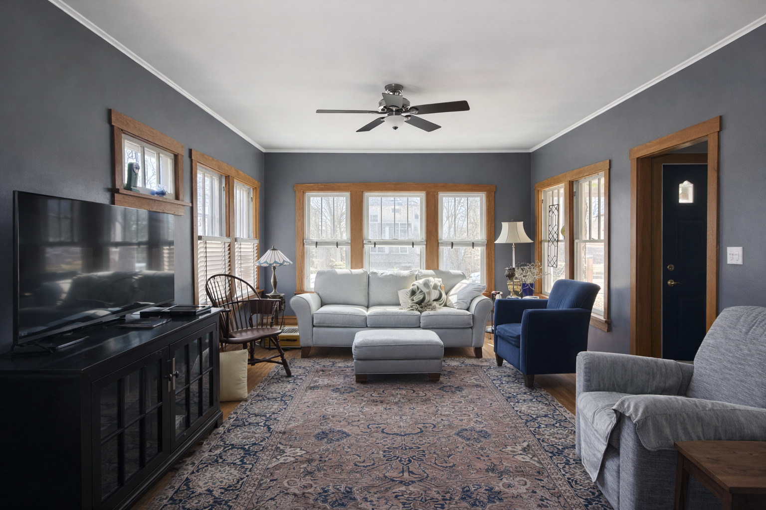 8424 Greenview Avenue, Brookfield, IL